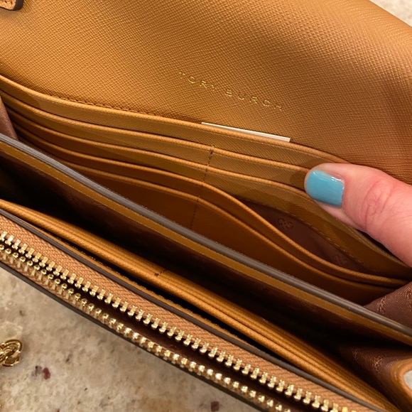 Brand New Emerson Chain Wallet - Picture 7 of 10